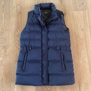 Theory woman’s Puffer Vest